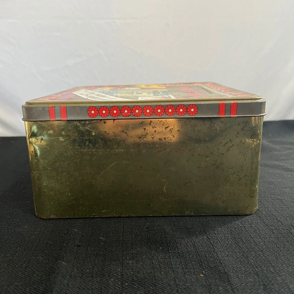 Vintage Lofthouse's Original Fisherman's Friend Nautical Metal Storage Tin 8.5